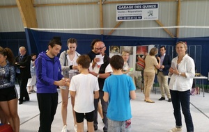 Remise des manchons en gymnastique artistique masculine