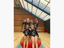 Médailles de bronze pour l'équipe 10/13 ans : Iona, Nour, Alexandra, Luna et Juliette